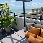 Studio Pe Na Areia Com Vista Perfeita Do Mar